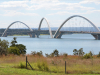 Brasilia_ Die Juscelino Kubitschek-Brücke über den Paranoá-See