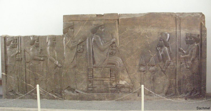 Teheran - Nationalmuseum - Relief (Persepolis)