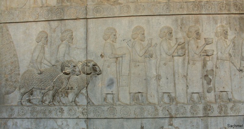 Persepolis - Apadana - Assyrer